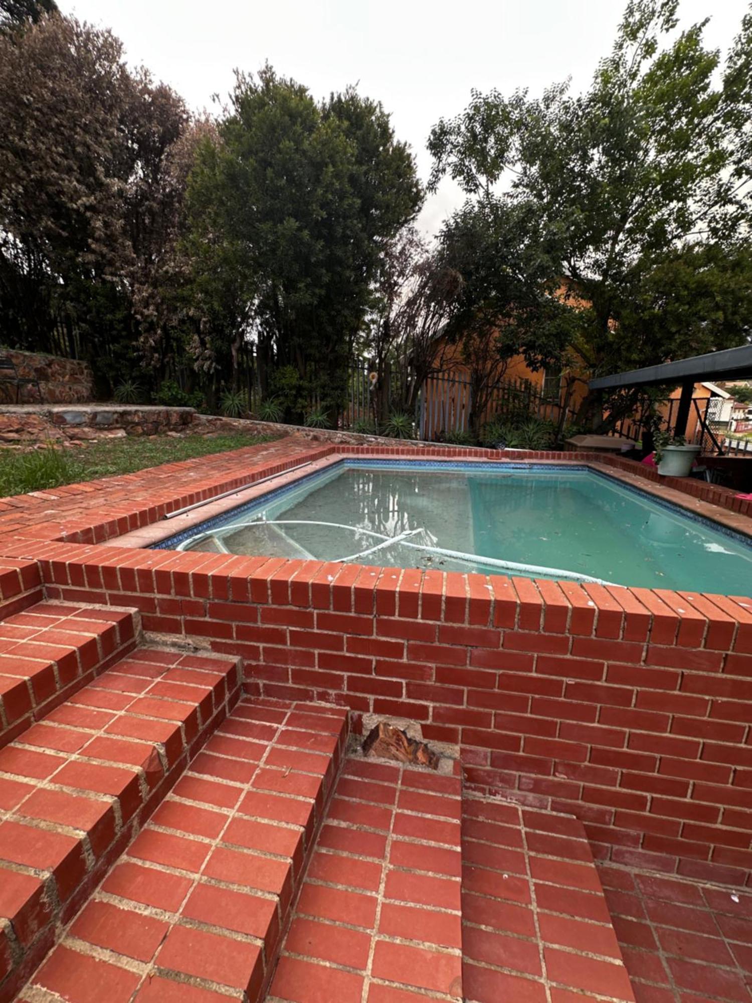 Westgate Guesthouse Roodepoort Exterior foto